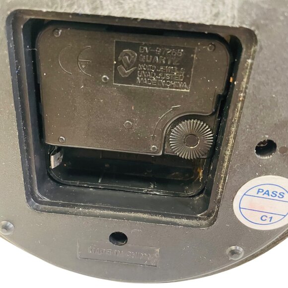 Russell Hobbs Kettle-Shaped Clock With Tea Cup Markings Non Working - Picture 9 of 11
